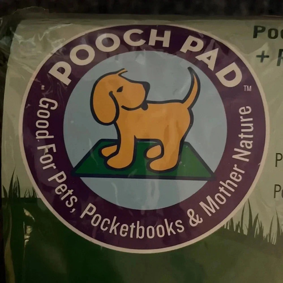 PoochPads Indoor Pooch Turf Dog Potty 18x28 - Picture 2 of 12